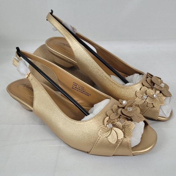 COMFORTVIEW Women's Dressy Gold Floral Slingback Comfort Pumps Shoes NIB Sz 10M - Picture 1 of 12